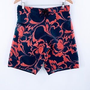 Patagonia Mens Board Shorts Blue Red Wavefarer Floral Print 10" Inseam Sz 32